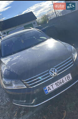 Универсал Volkswagen Passat 2011 в Долине