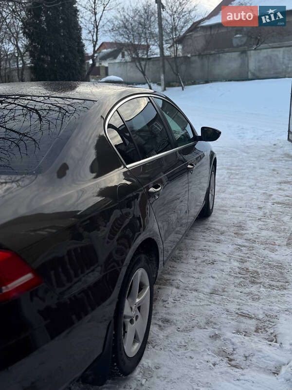 Седан Volkswagen Passat 2012 в Хоросткове фото 5 Седан Volkswagen Passat 2012 в Хоросткове