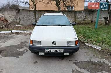 Універсал Volkswagen Passat 1989 в Івано-Франківську