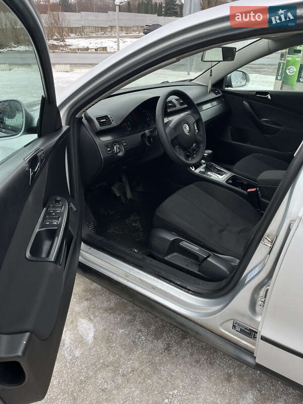 Универсал Volkswagen Passat 2006 в Черновцах