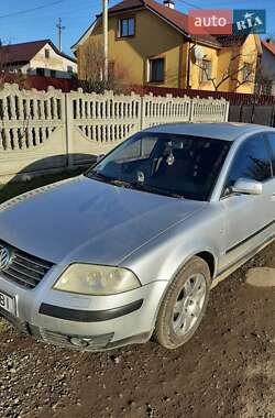 Седан Volkswagen Passat 2003 в Бучачі