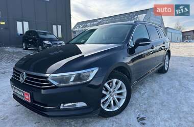 Універсал Volkswagen Passat 2018 в Львові