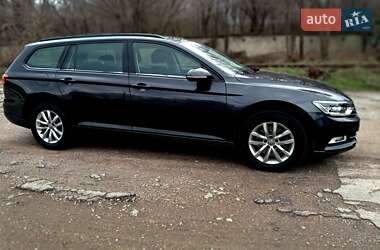 Універсал Volkswagen Passat 2018 в Запоріжжі