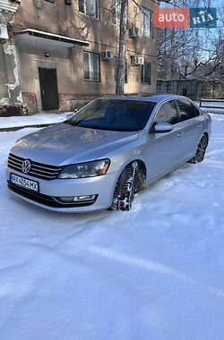 Седан Volkswagen Passat 2011 в Харькове