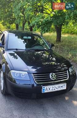 Седан Volkswagen Passat 2003 в Лозовій