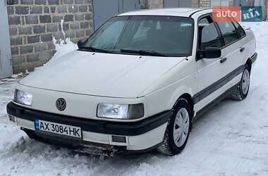 Седан Volkswagen Passat 1989 в Харькове
