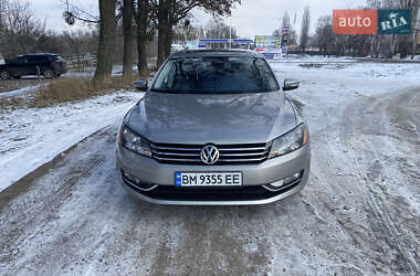 Седан Volkswagen Passat 2013 в Лохвице