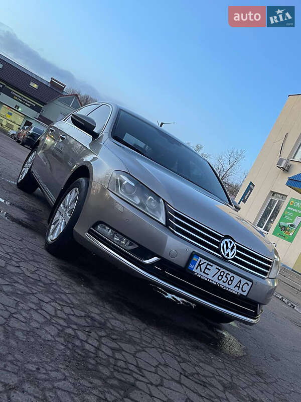 Volkswagen Passat 2012 Volkswagen Passat 2012