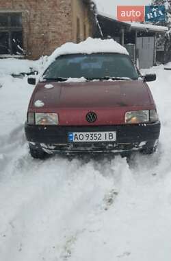 Универсал Volkswagen Passat 1987 в Виноградове