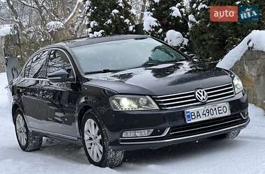 Седан Volkswagen Passat 2013 в Хмельницком