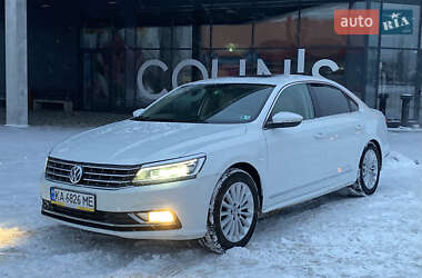 Седан Volkswagen Passat 2017 в Києві