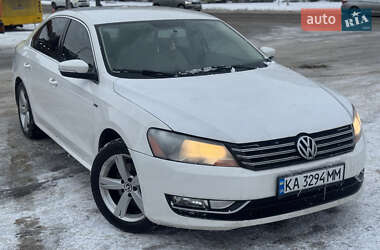 Седан Volkswagen Passat 2015 в Киеве