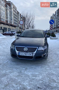 Седан Volkswagen Passat 2006 в Умани