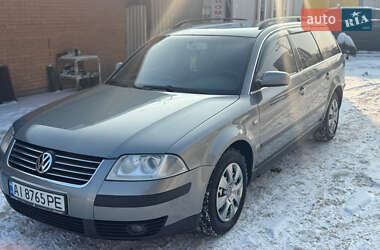 Універсал Volkswagen Passat 2002 в Вишгороді