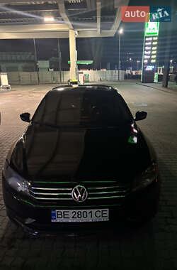 Седан Volkswagen Passat 2013 в Николаеве