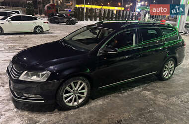 Универсал Volkswagen Passat 2014 в Киеве