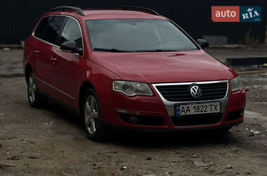 Универсал Volkswagen Passat 2010 в Сарнах