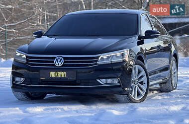 Седан Volkswagen Passat 2016 в Киеве