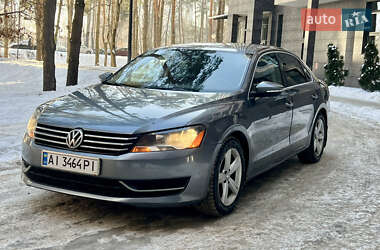 Седан Volkswagen Passat 2012 в Киеве
