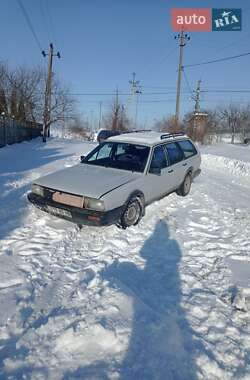 Универсал Volkswagen Passat 1986 в Бурштыне