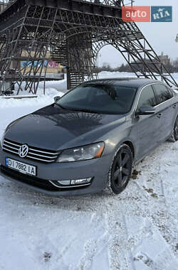 Седан Volkswagen Passat 2015 в Харькове