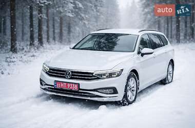 Універсал Volkswagen Passat 2022 в Бучі