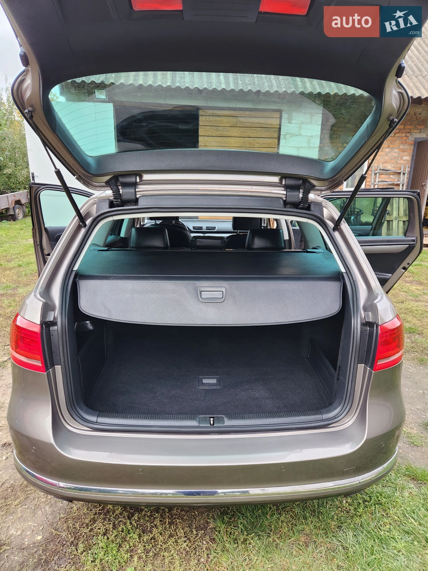 2011 Volkswagen Passat - мініатюра 24