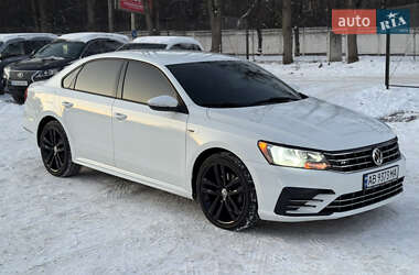 Седан Volkswagen Passat 2017 в Виннице