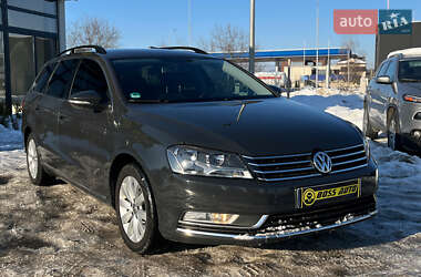 Універсал Volkswagen Passat 2012 в Мукачевому
