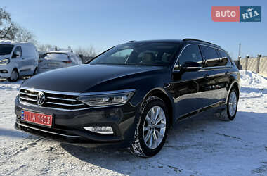 Універсал Volkswagen Passat 2022 в Луцьку