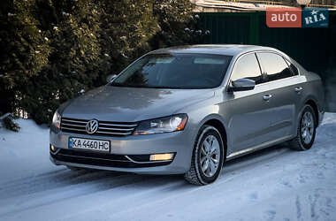 Седан Volkswagen Passat 2013 в Киеве