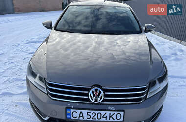 Седан Volkswagen Passat 2010 в Шполі