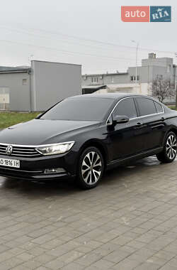 Седан Volkswagen Passat 2018 в Виноградове