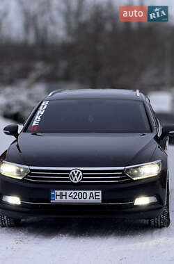 Универсал Volkswagen Passat 2015 в Виннице