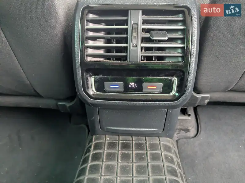Volkswagen Passat 2015 VIN WVWZZZ3CZFE467869 фото оголошення 4 з 44