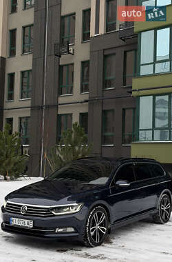 Универсал Volkswagen Passat 2016 в Киеве