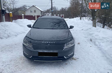 Универсал Volkswagen Passat 2011 в Житомире