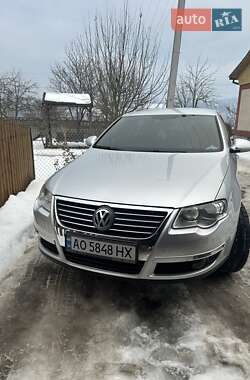 Седан Volkswagen Passat 2010 в Лазещині