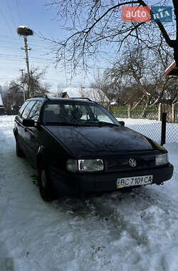 Універсал Volkswagen Passat 1990 в Івано-Франківську