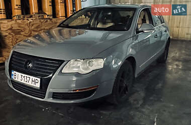 Седан Volkswagen Passat 2005 в Кременчуге
