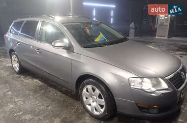 Універсал Volkswagen Passat 2006 в Лубнах