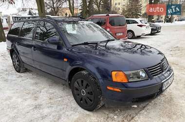 Універсал Volkswagen Passat 1985 в Борщеві