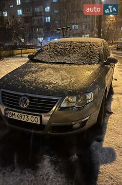 Седан Volkswagen Passat 2005 в Сумах