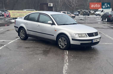 Седан Volkswagen Passat 1998 в Запоріжжі