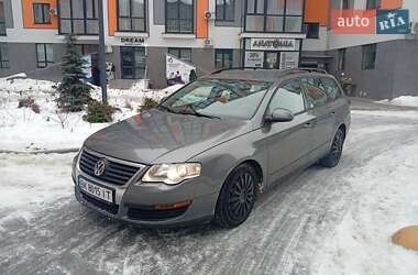 Універсал Volkswagen Passat 2006 в Маневичах