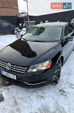 Седан Volkswagen Passat 2011 в Ивано-Франковске