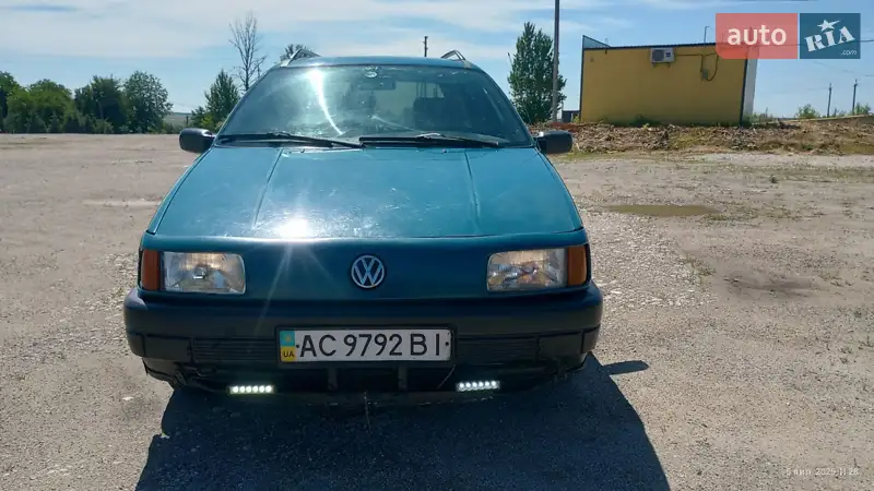 Volkswagen Passat 1993