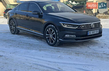 Седан Volkswagen Passat 2018 в Николаеве