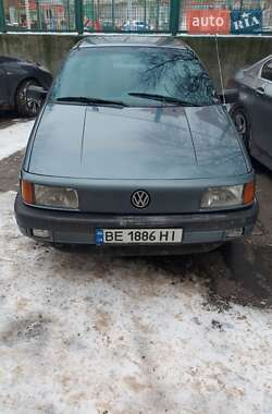 Седан Volkswagen Passat 1989 в Николаеве