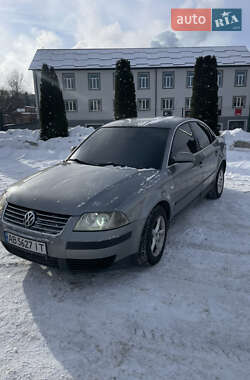 Седан Volkswagen Passat 2001 в Виннице